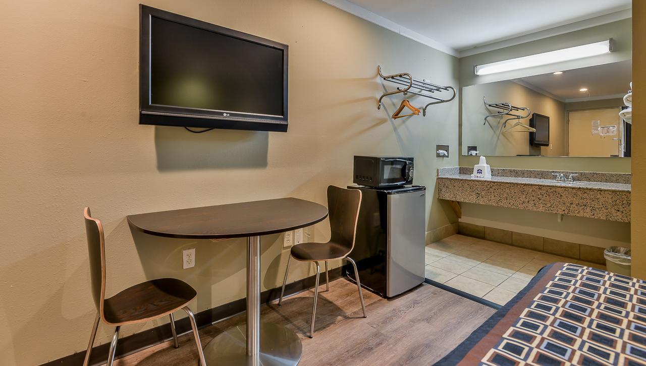 رالي Budgetel Inn And Suites المظهر الخارجي الصورة