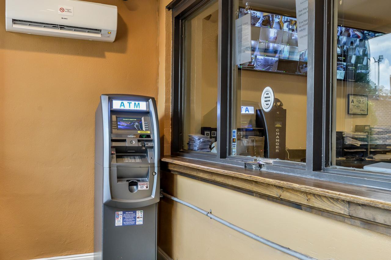 رالي Budgetel Inn And Suites المظهر الخارجي الصورة